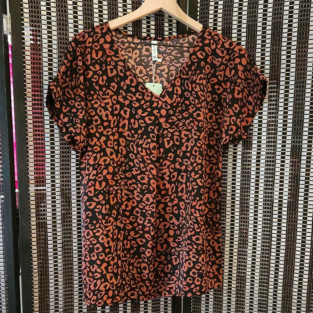 NEW WITH TAG Flowy Burnt Orange and Black Leopard Print Blouse